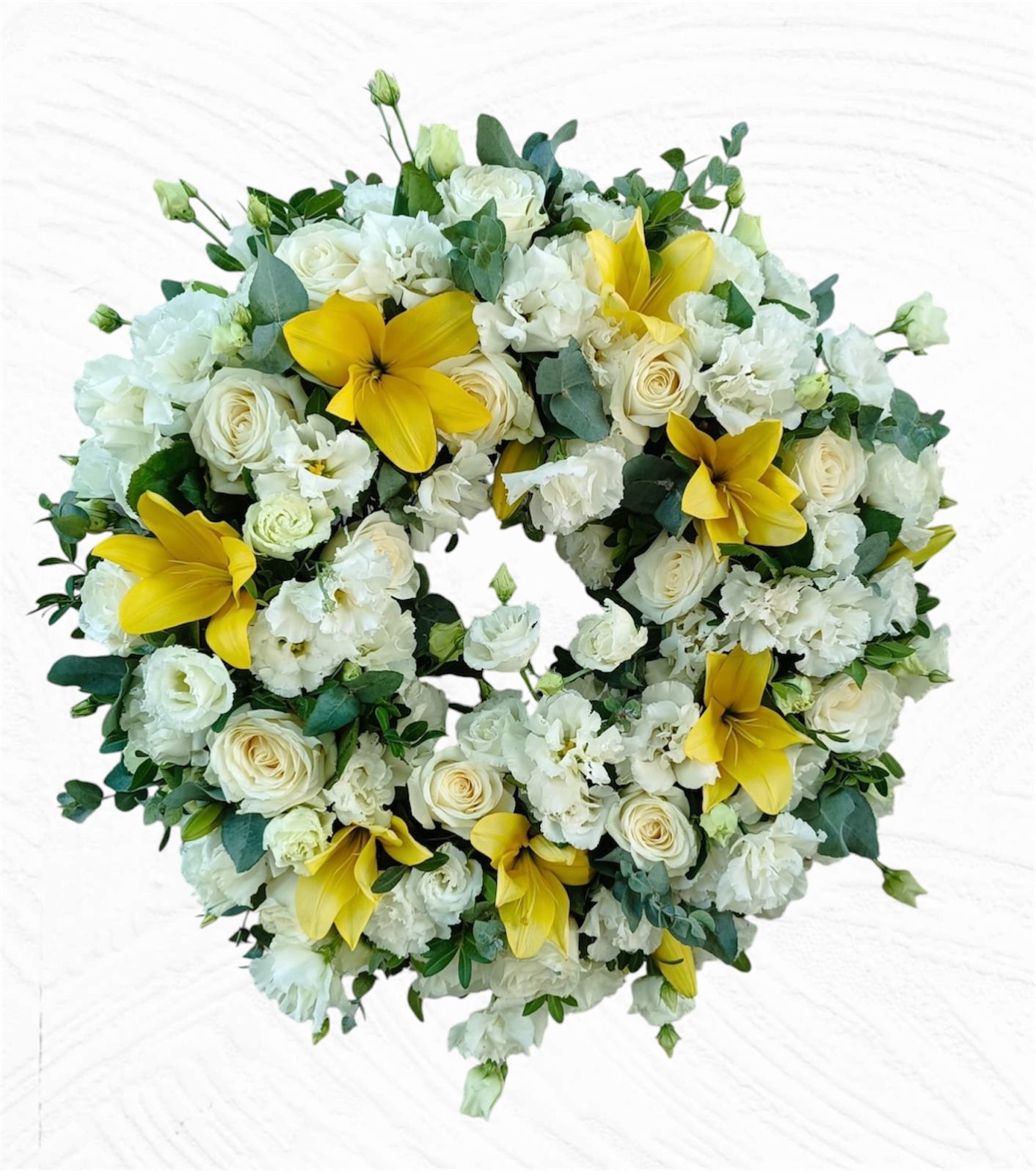 Coroana funerara cu trandafiri si crini