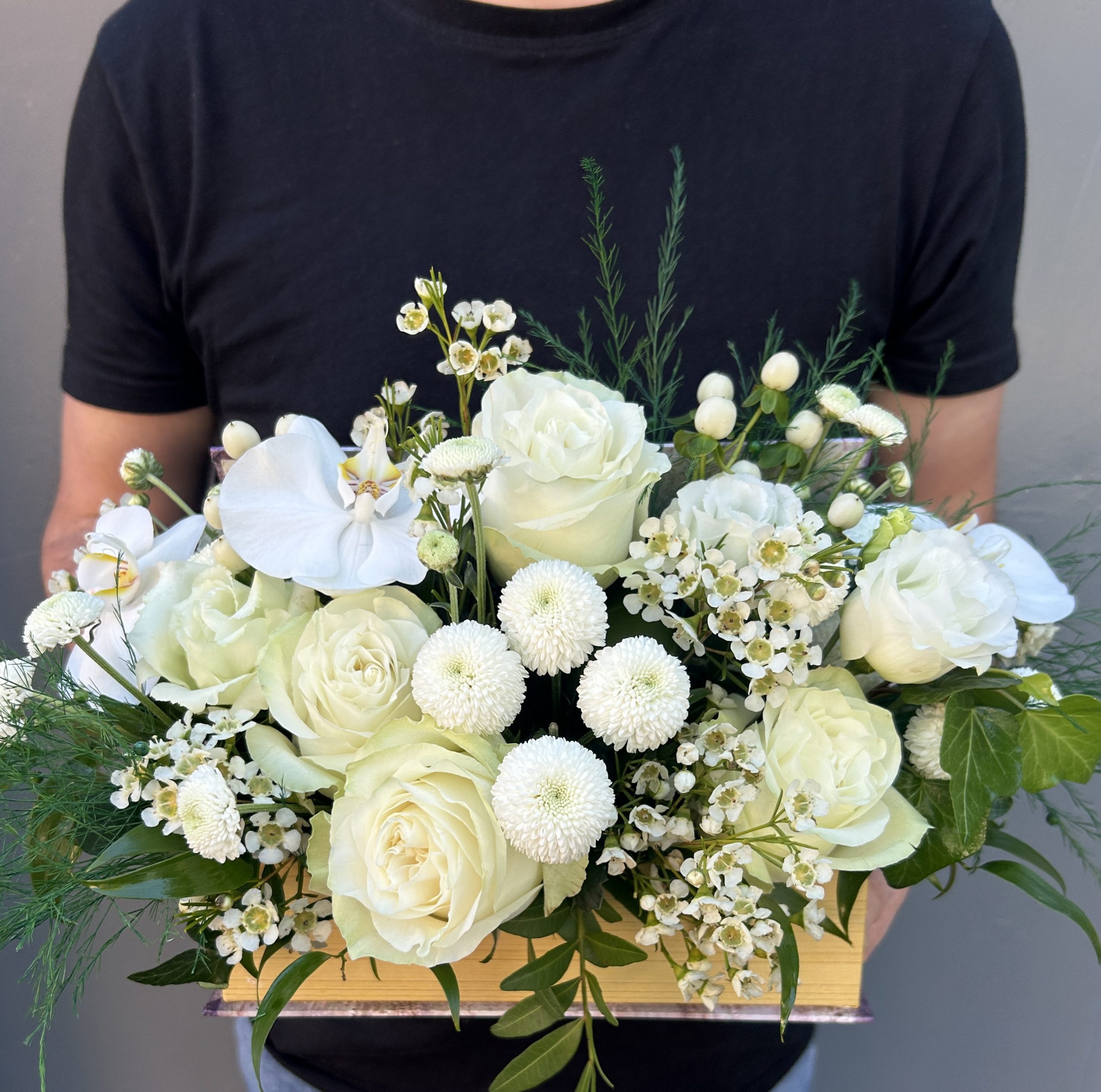 Aranjament floral Carte alba