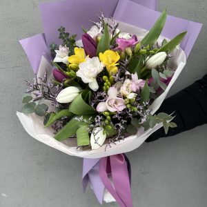 Lalele si frezii in armonie