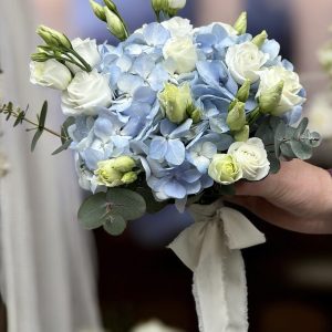 Buchet de mireasa cu hortensie