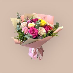 Buchet 15 trandafiri colorati